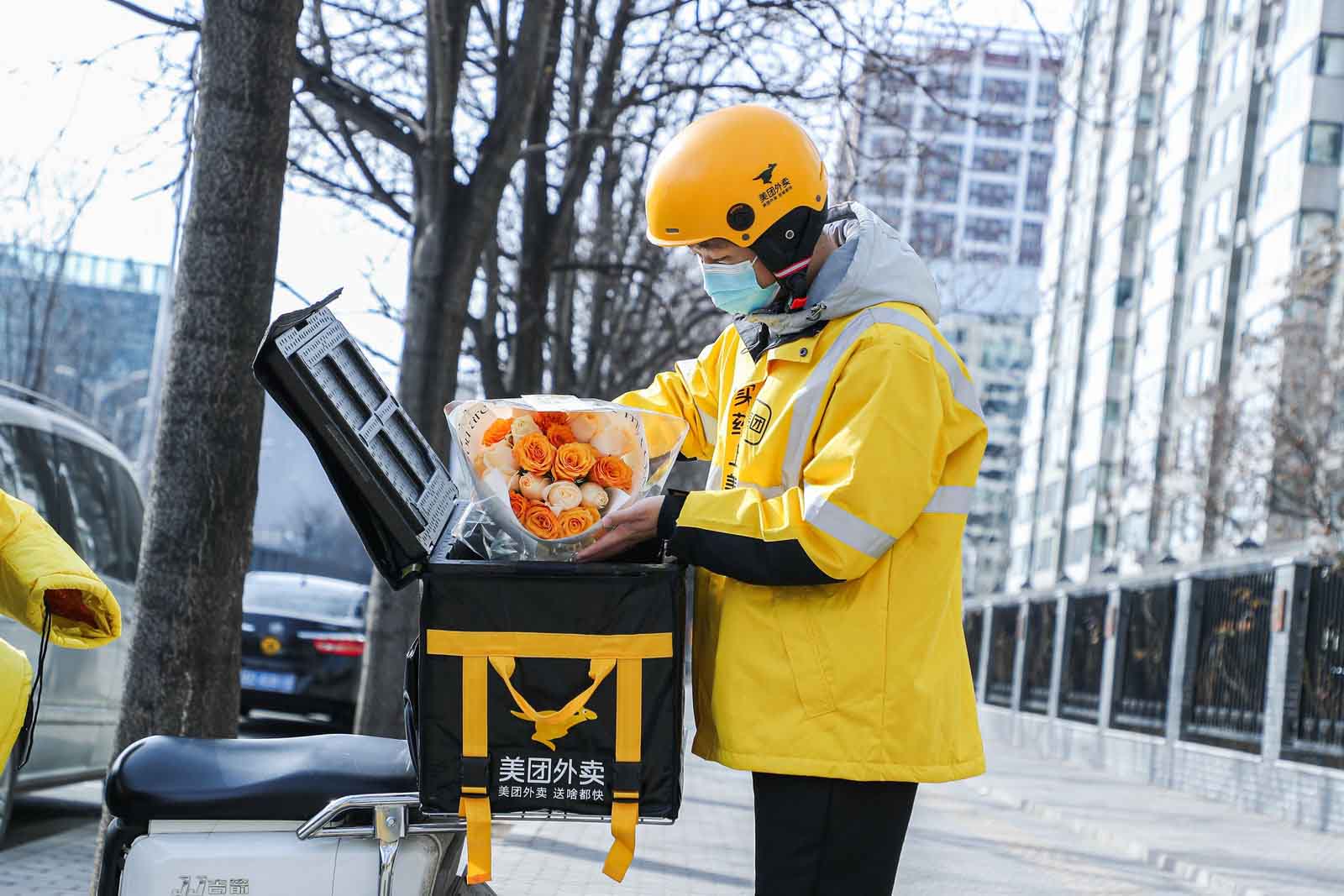 美团闪购鲜花订单同比增长近3倍小城表白更爱即时购