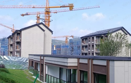 据了解,山云轩全装修交付,装修标准不低于1800元/㎡