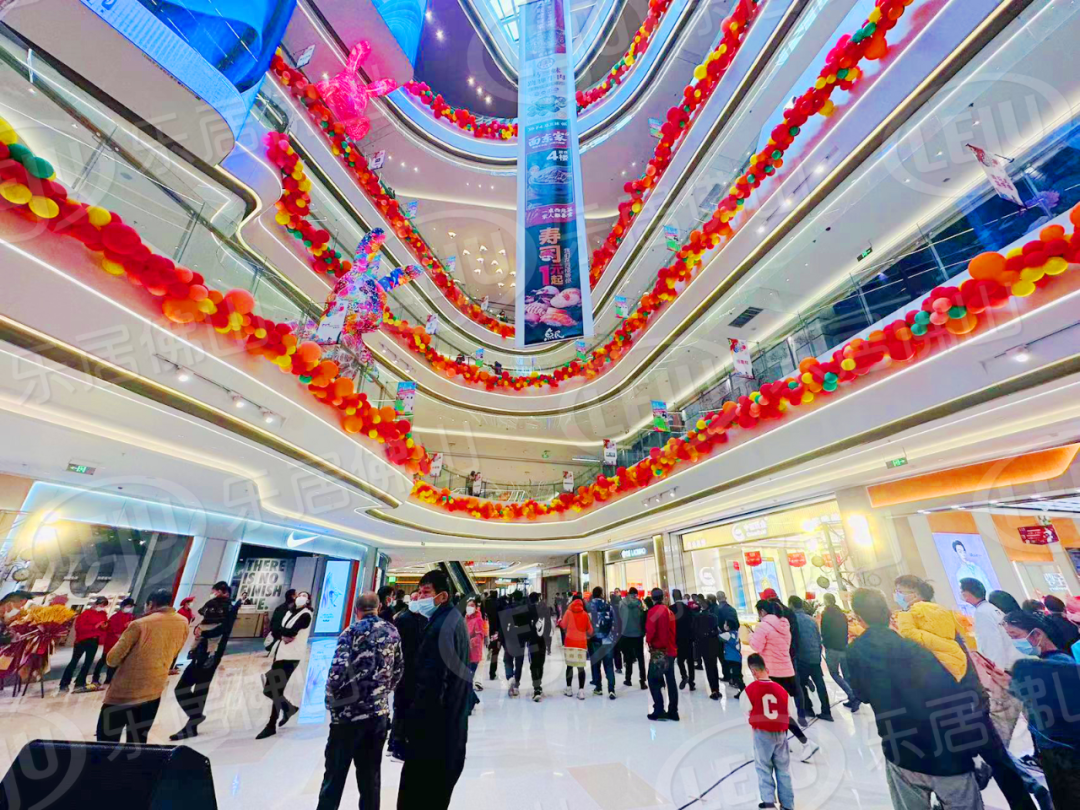 开业率超6成里水嘉洲广场开门迎客阳康们都出来了