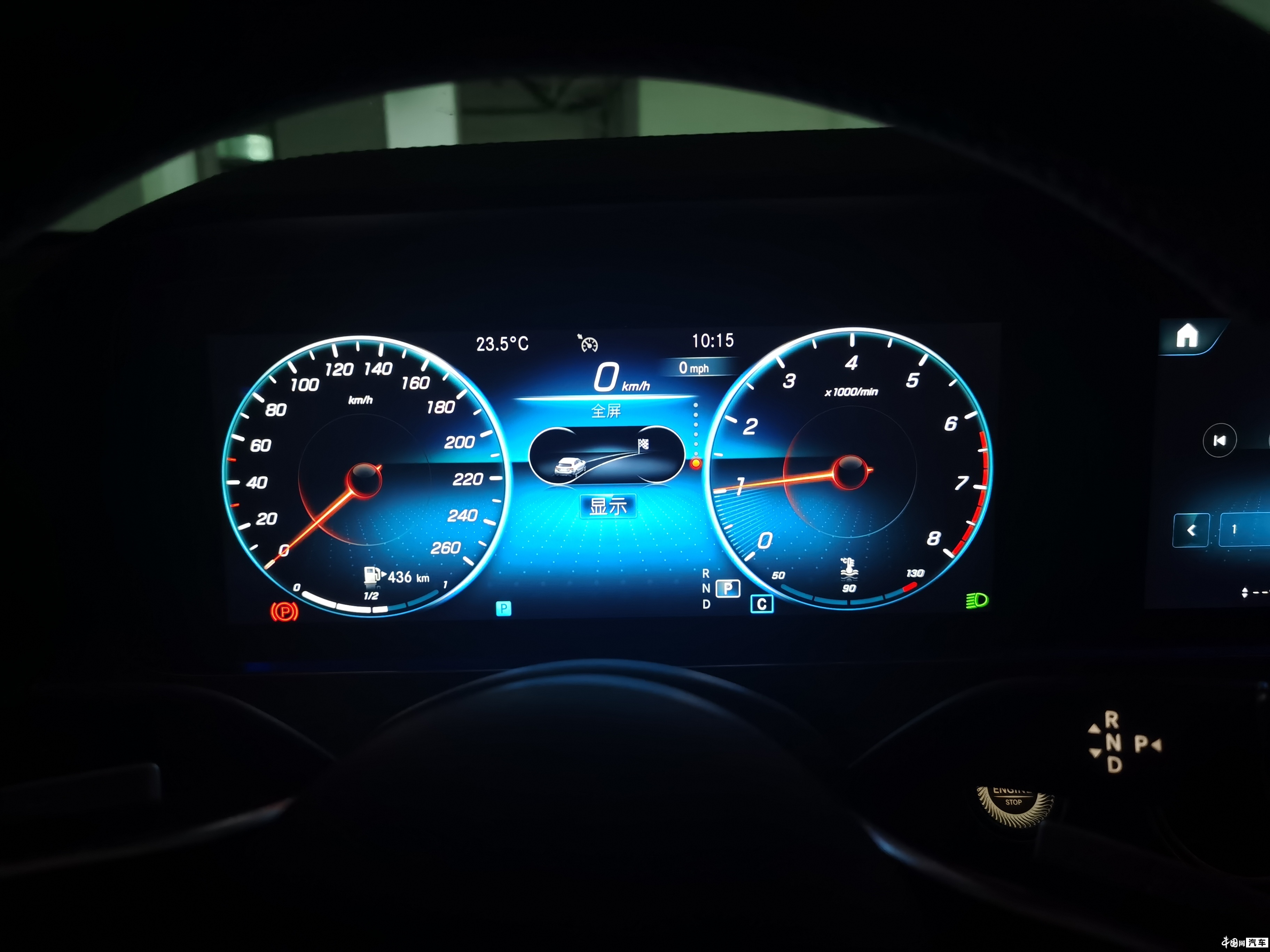 奔驰e级仪表盘黑屏引发大面积车主投诉存在严重安全隐患