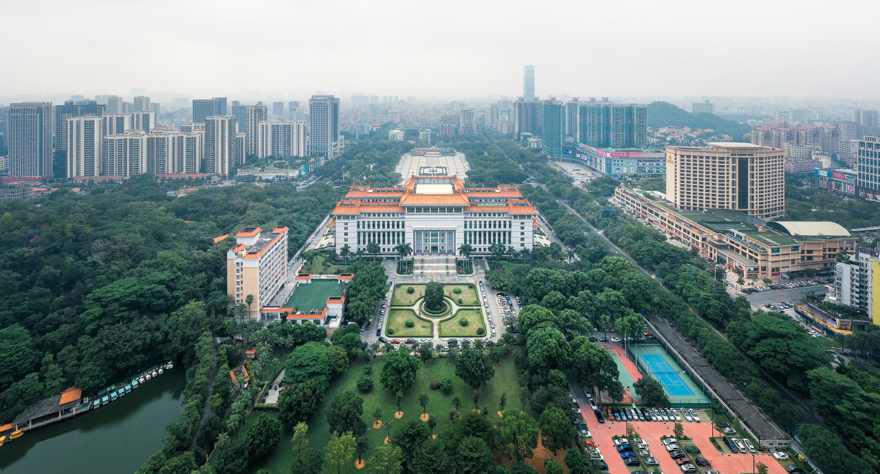 东莞长安镇:要"千亿",也有绿意