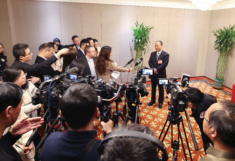 全国人大代表、通威集团刘汉元: 加快推进新型电力系统建设_中金在线财经号